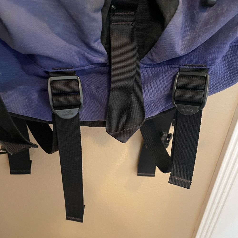 The North Face 90’s Purple and Black Faded Backpack - Picture 5 of 16